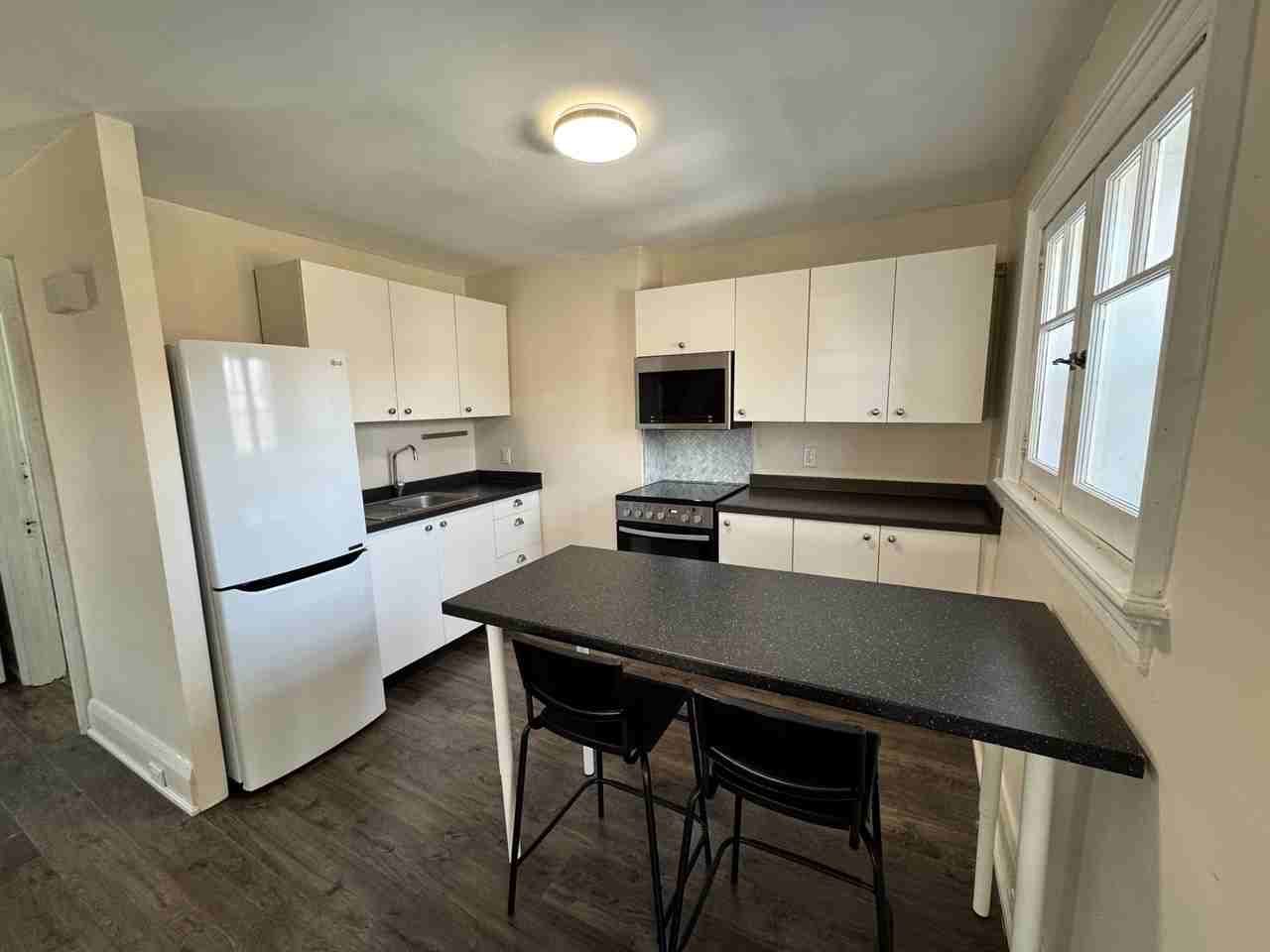 Cozy Loft - Photo 5 of 18