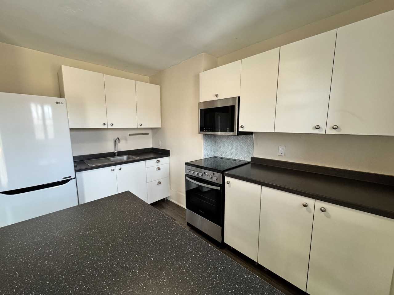 Cozy Loft - Photo 6 of 18