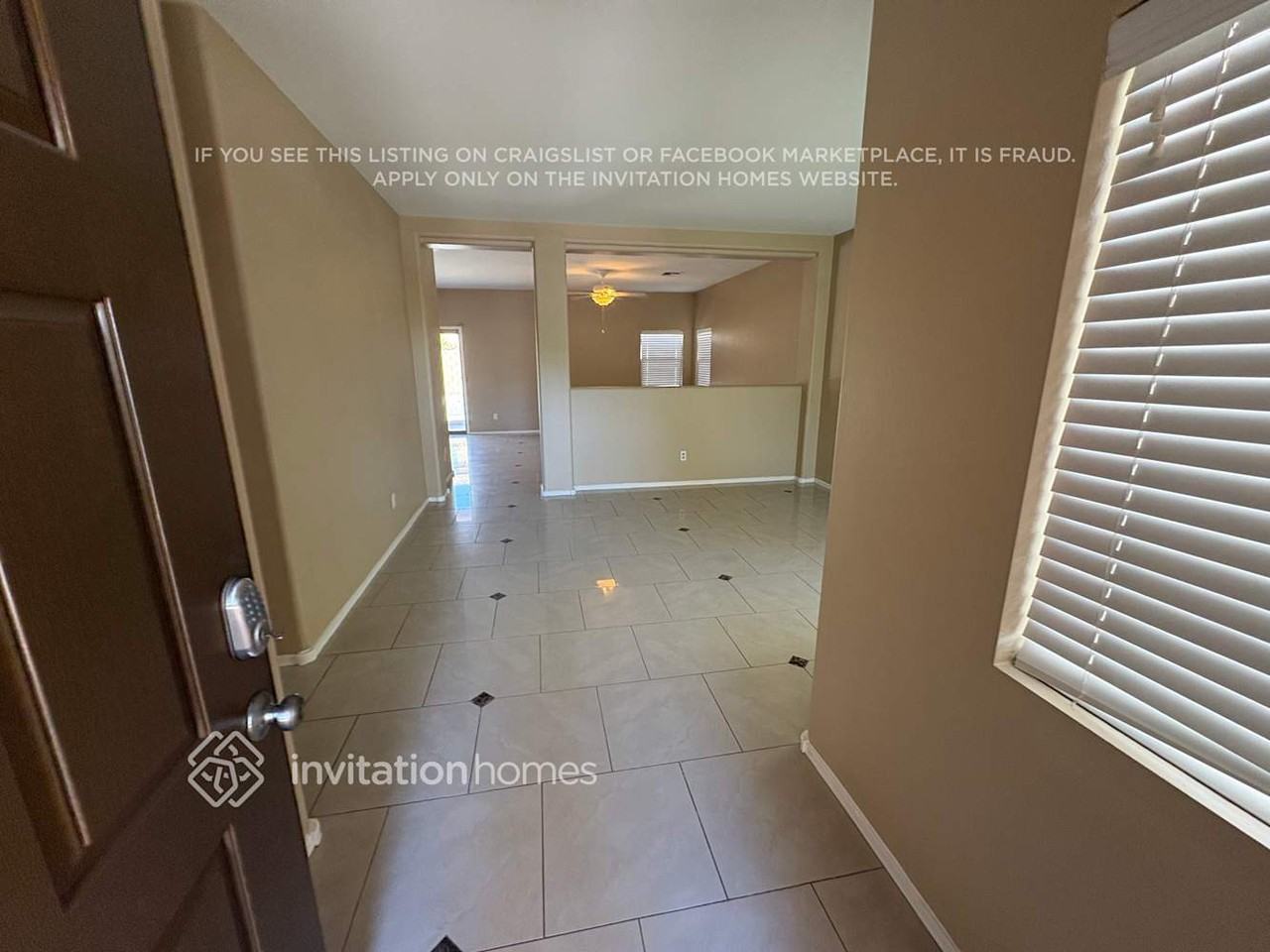 17272 W Marshall Ln - Photo 2 of 15