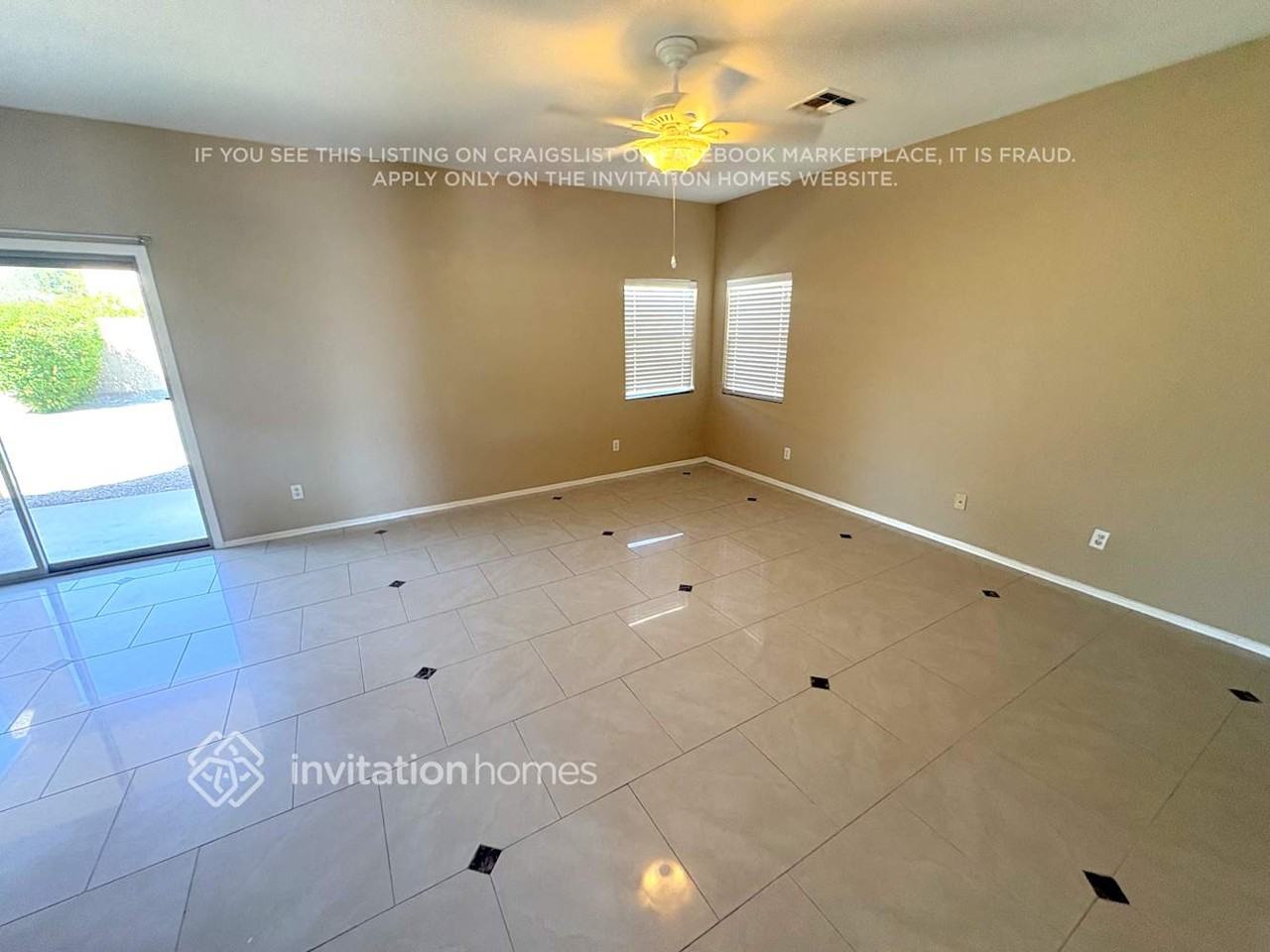 17272 W Marshall Ln - Photo 5 of 15