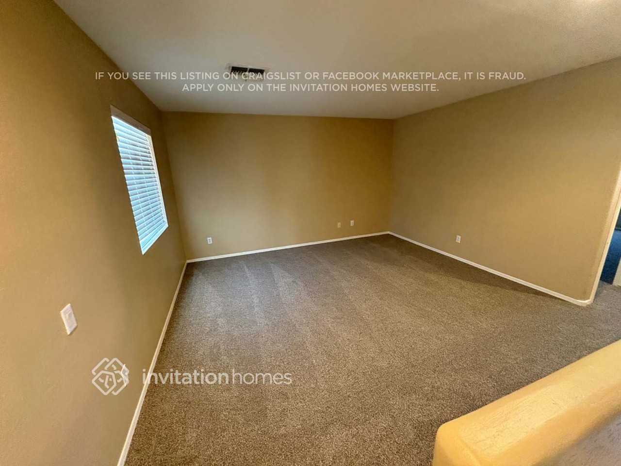 17272 W Marshall Ln - Photo 6 of 15