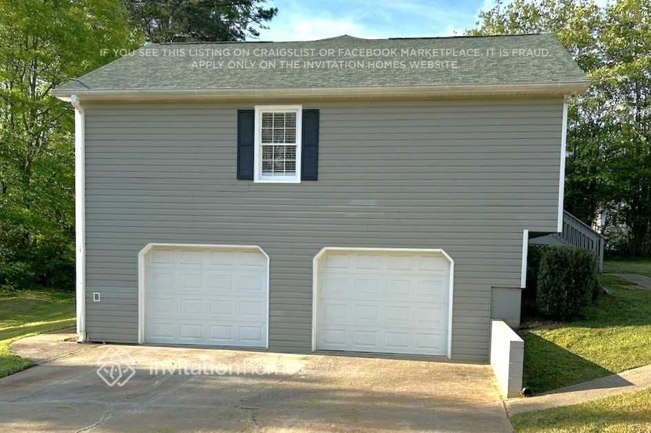 5013 Evelyn Way - Photo 2 of 16