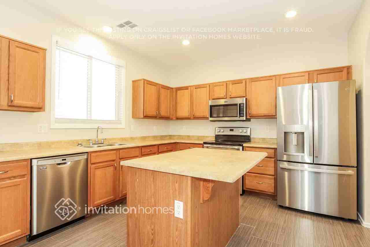 28958 N 124th Dr - Photo 4 of 16