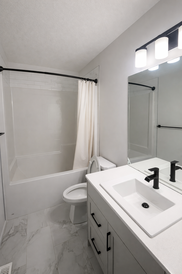 Spacious 3 Bedroom Home in Chapelle Area - Photo 5 of 15