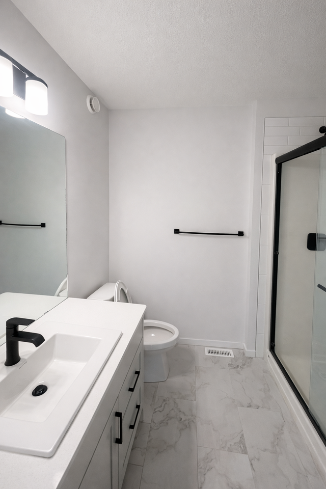 Spacious 3 Bedroom Home in Chapelle Area - Photo 7 of 15