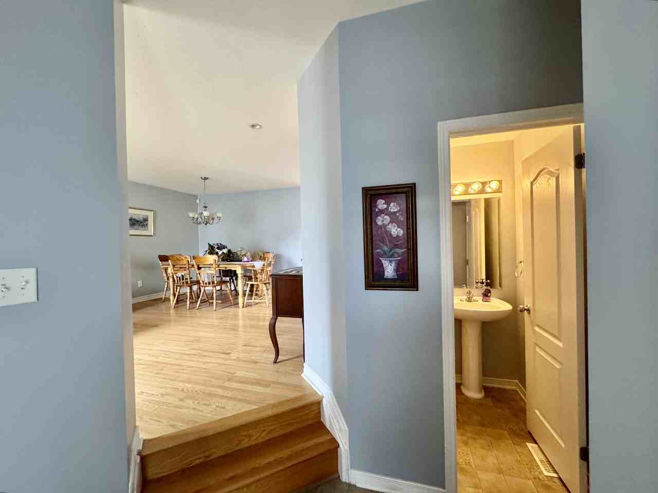 618 Beatrice Dr - Photo 7 of 18