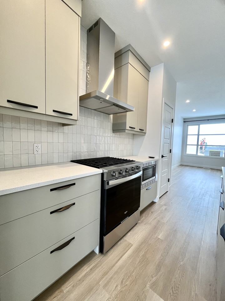 500 Paterson Way Sw - Photo 2 of 17