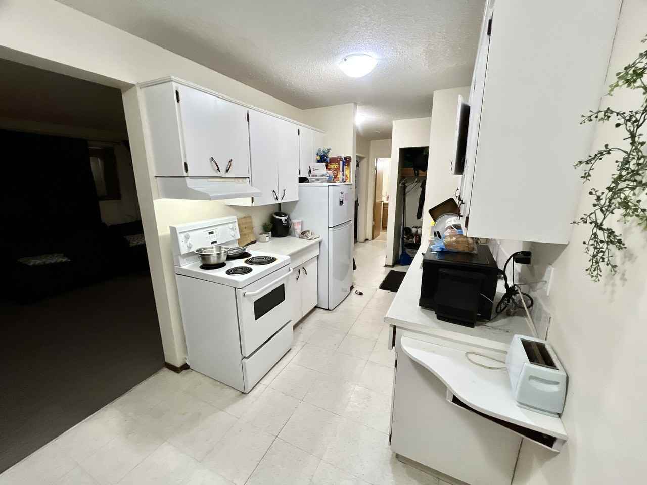 101, 10824-112 Street NW - Photo 5 of 13