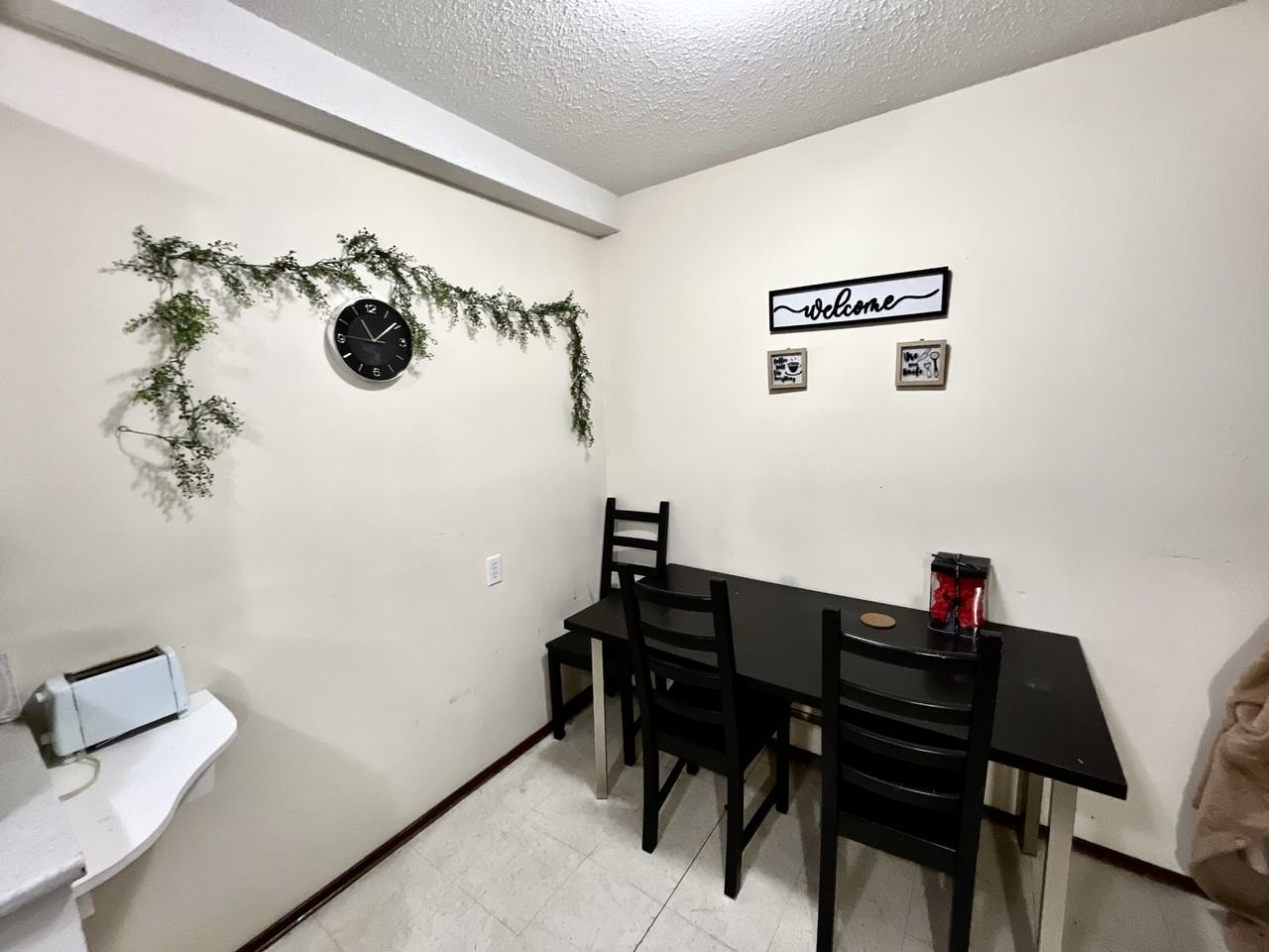 101, 10824-112 Street NW - Photo 6 of 13