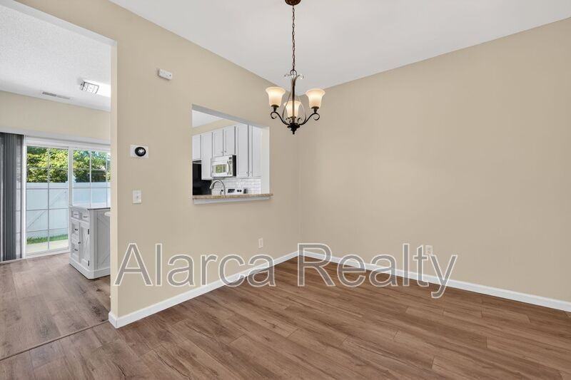 2817 Summergrove Ct - Photo 6 of 34