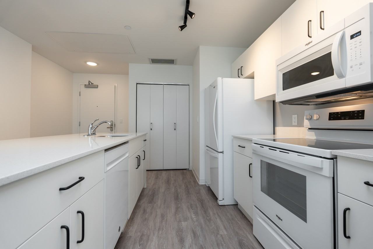 Solara Flats - Photo 6 of 50