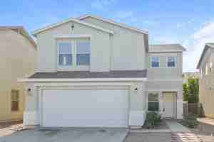 featured image of 1552 E Maryland Pl