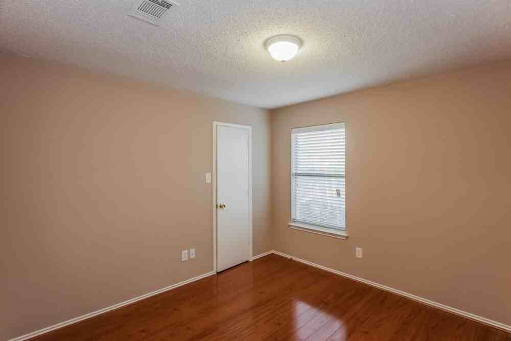 6505 Nicole Way - Photo 6 of 13