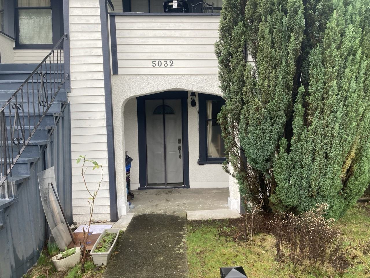 5032 Fraser St - Photo 4 of 27