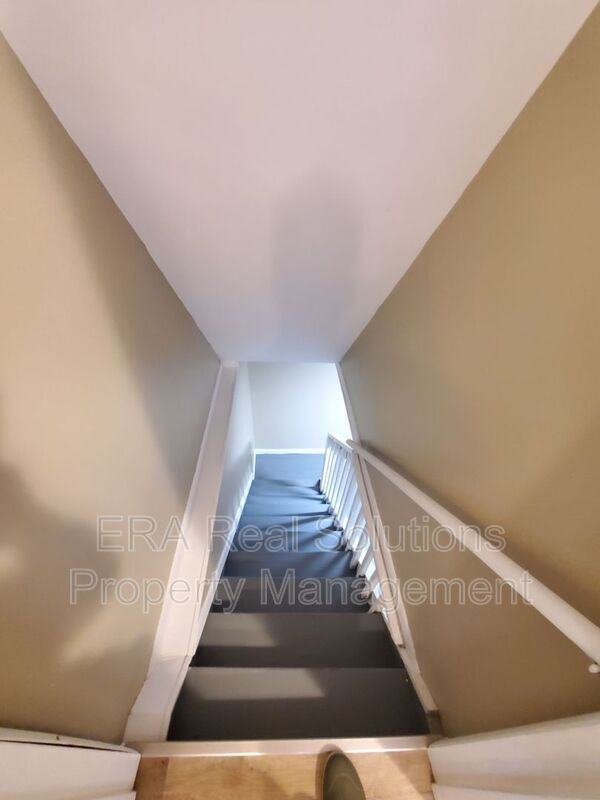 1542 Picard Rd - Photo 5 of 27