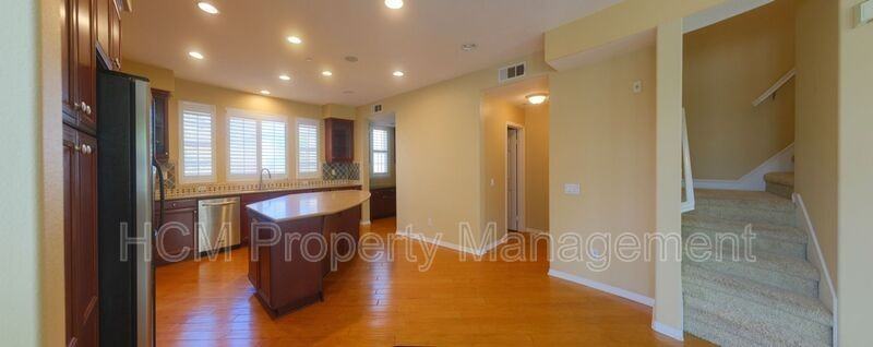 2736 Cabrillo Ave - Photo 5 of 19