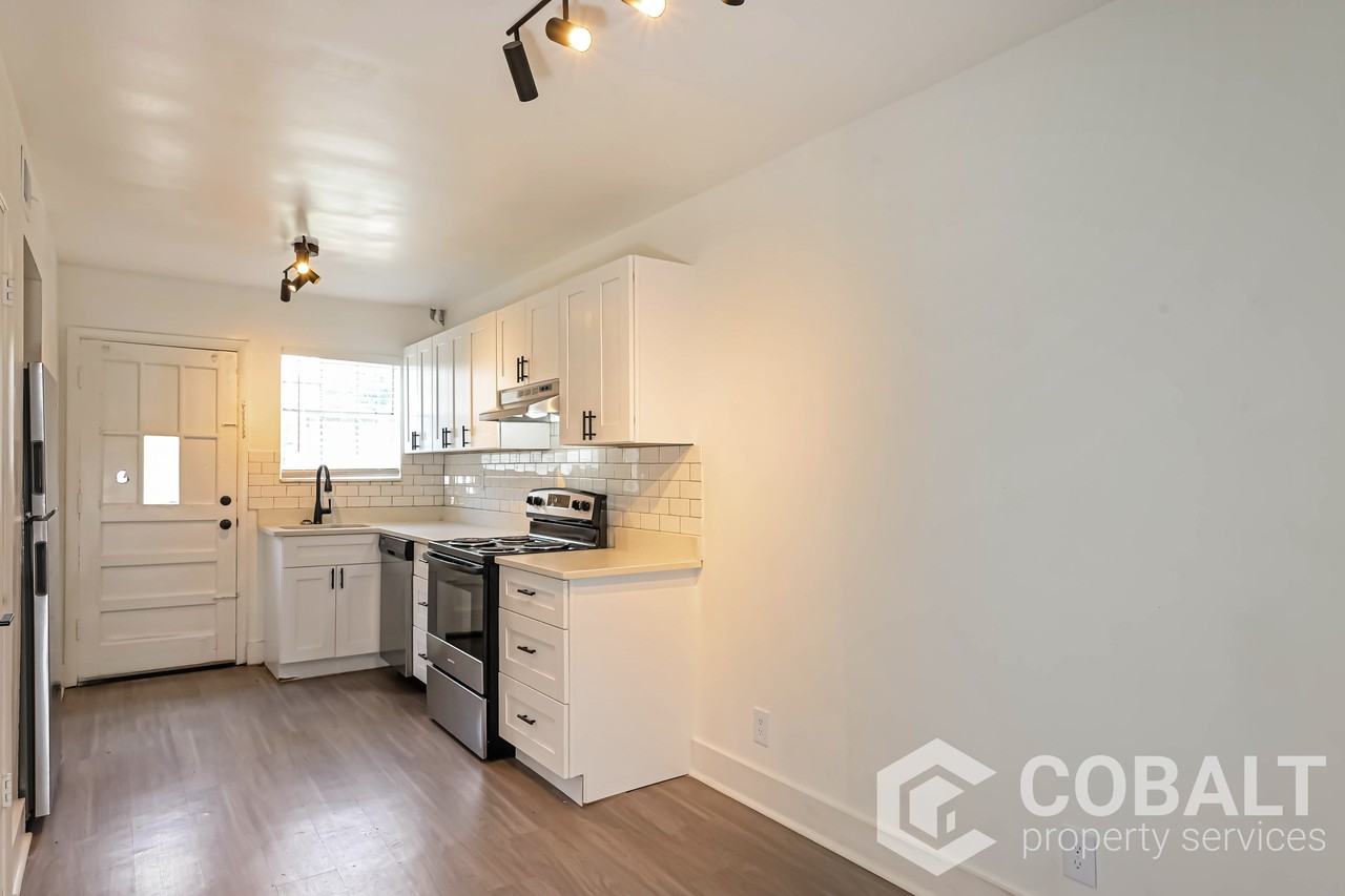 2721 White Oak Dr #29 - Photo 4 of 21