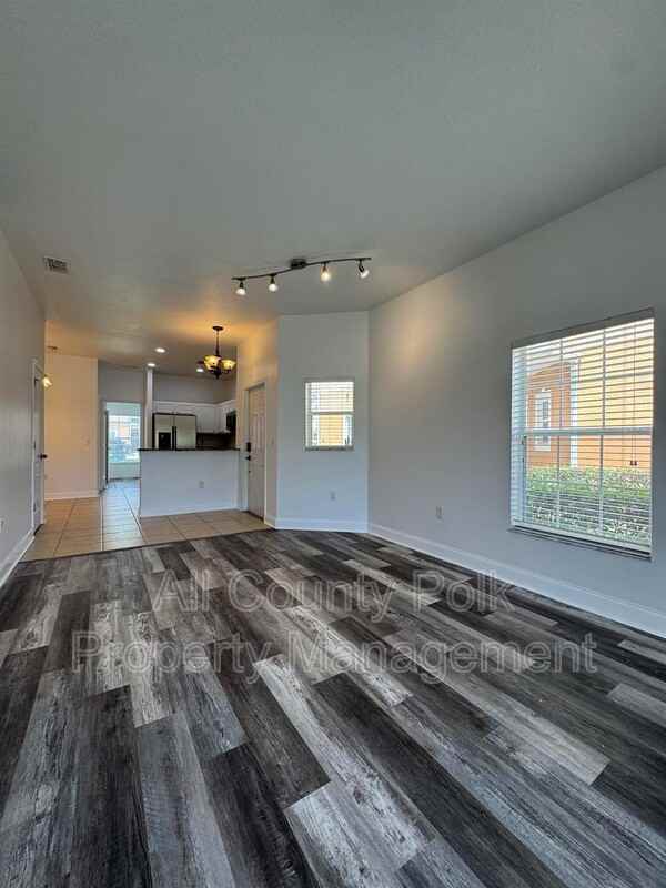 4054 Winding Vine Dr - Photo 6 of 36