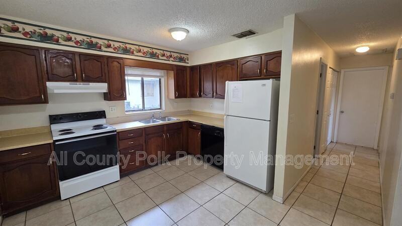 265 Leelon Rd - Photo 7 of 14