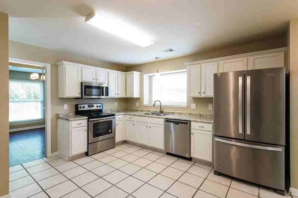 5033 Singing Hills Dr - Photo 6 of 16