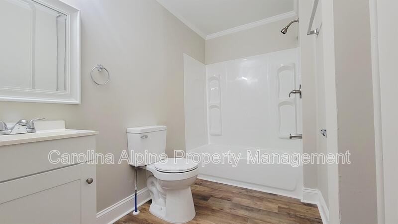 421 Carolina Ave - Photo 5 of 10