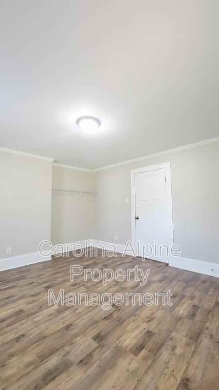 421 Carolina Ave - Photo 7 of 10