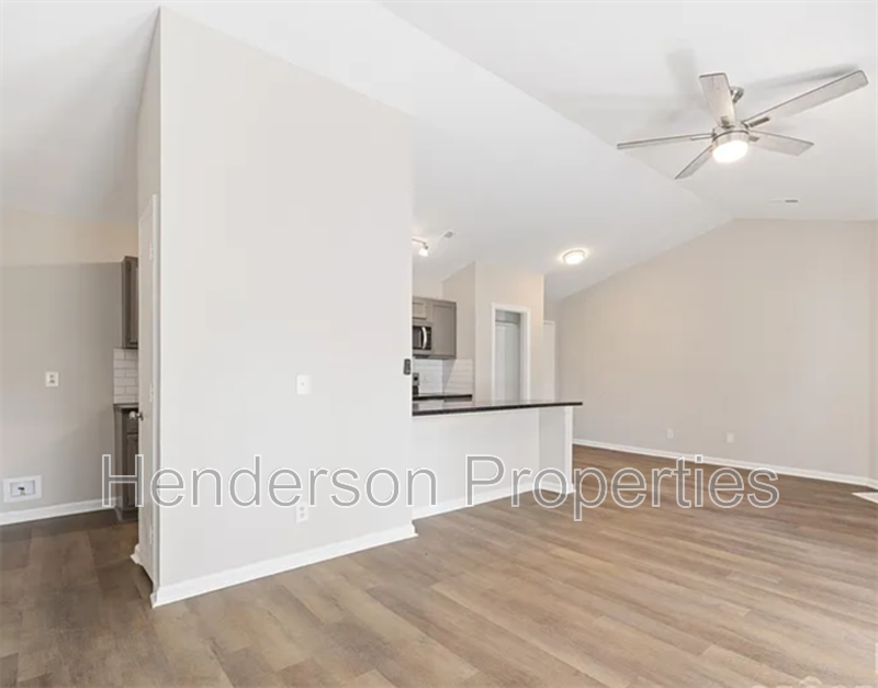 6142 Meadow Rose Ln - Photo 6 of 12