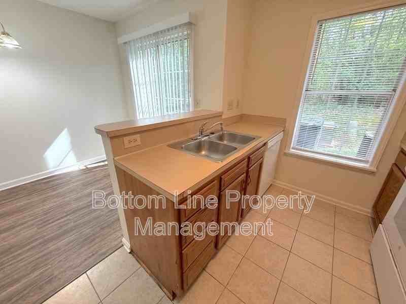 6330 Windsor Gate Ln - Photo 5 of 15