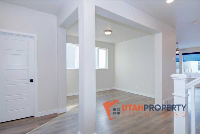 4693 W Daisy Ln - Photo 4 of 35