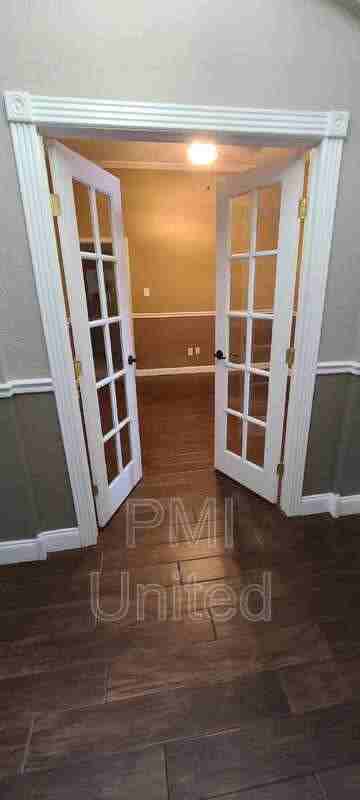 3109 Blake St - Photo 4 of 39