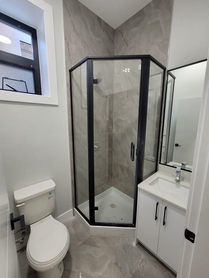 Brantford Ave & Oakland St - Photo 5 of 6