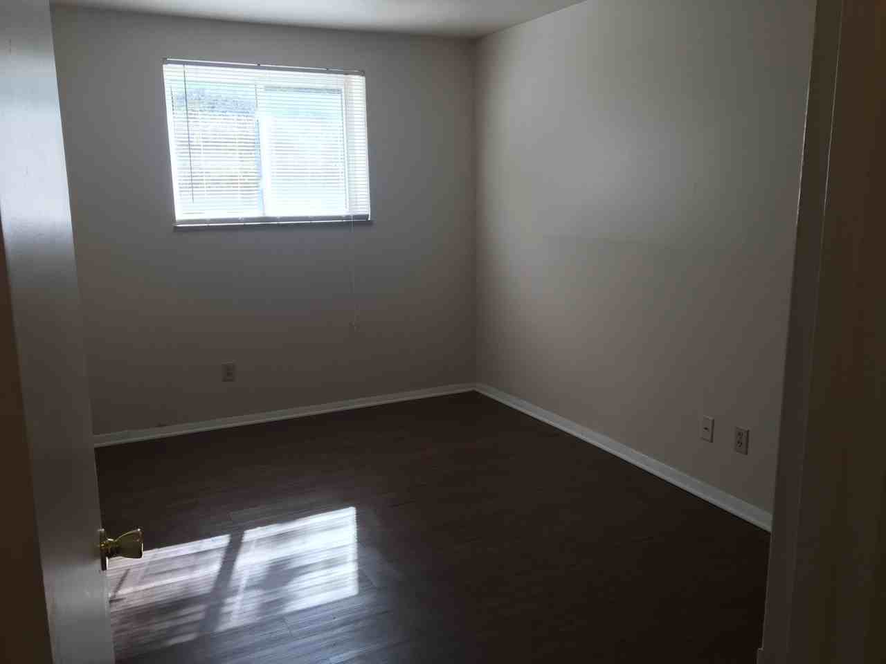 60 - ADDISON APARTMENTS - Photo 3 of 26