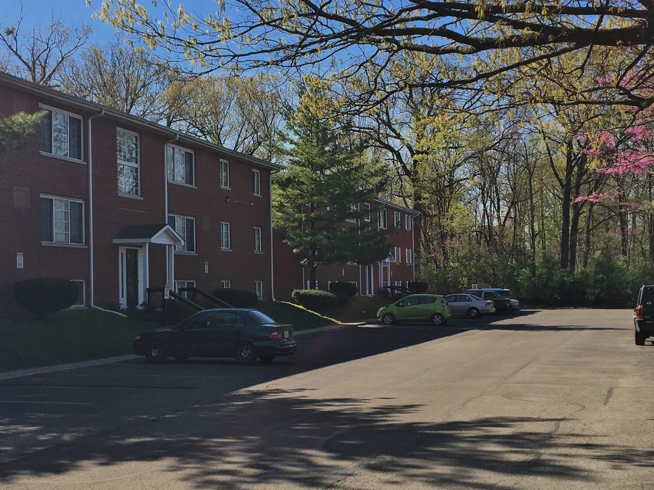 60 - ADDISON APARTMENTS - Photo 5 of 26