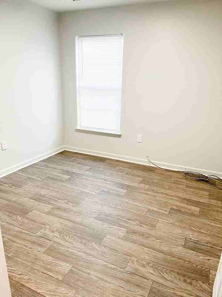 Ridge View Apartments - Photo 3 of 19