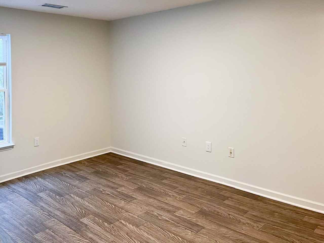 Ridge View Apartments - Photo 4 of 19