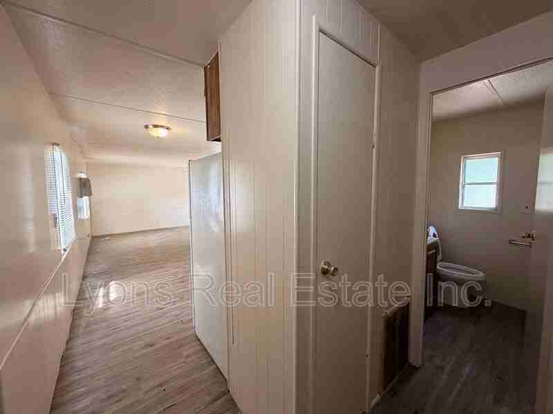 8146 Tolles Dr - Photo 6 of 9