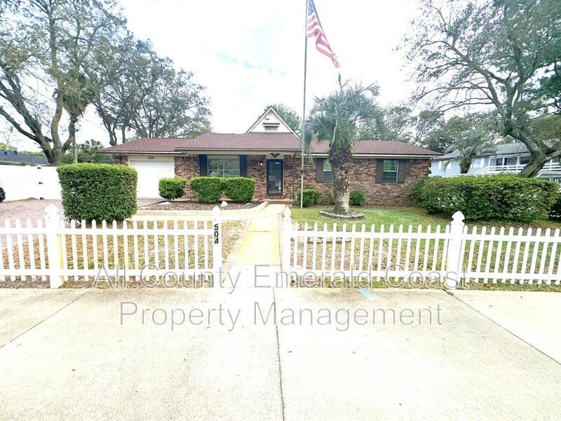 504 Kelly St - Photo 2 of 50