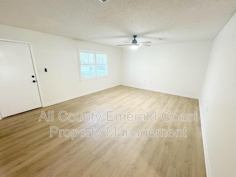 504 Kelly St - Photo 7 of 50