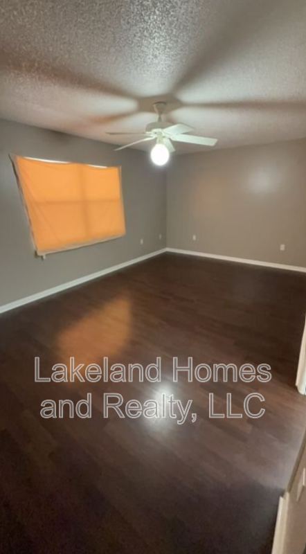 5608 Lake Fox Cir - Photo 5 of 26