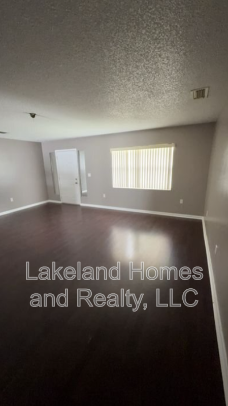 5608 Lake Fox Cir - Photo 6 of 26