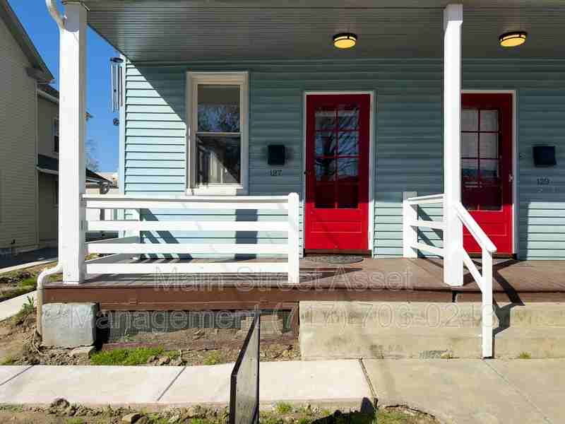 127 N Prince St - Photo 2 of 28