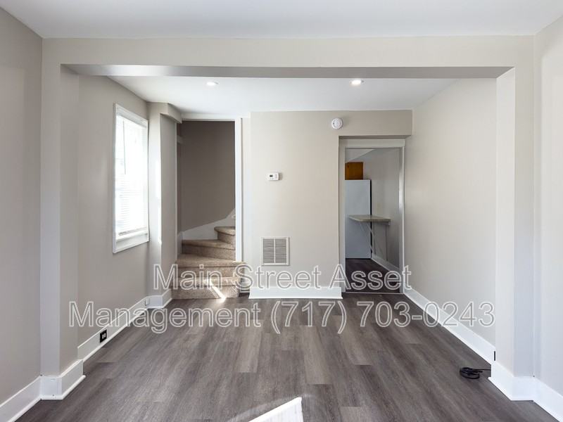 127 N Prince St - Photo 6 of 28