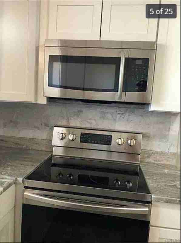 914 Yorkshire Rd - Photo 5 of 24