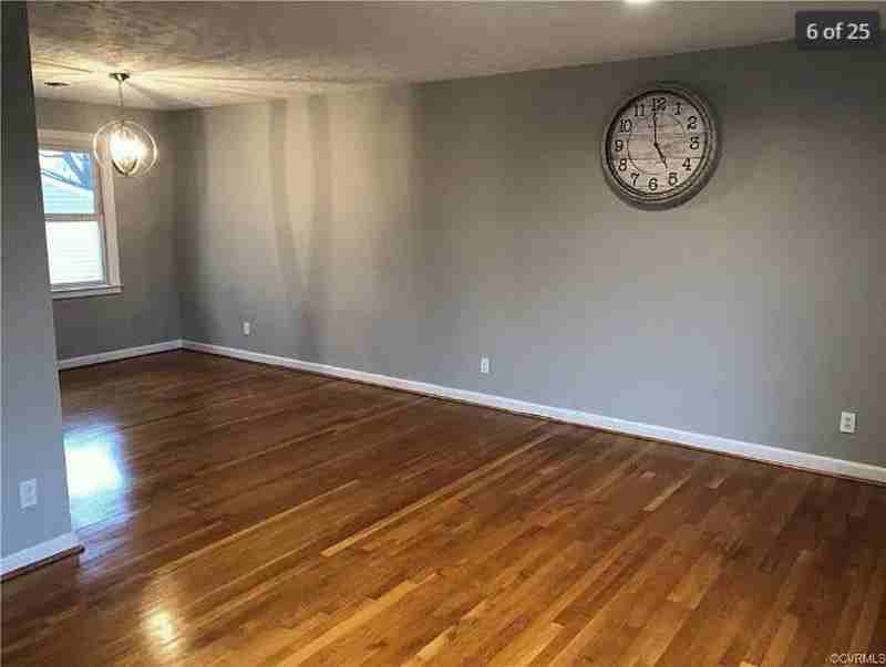 914 Yorkshire Rd - Photo 6 of 24