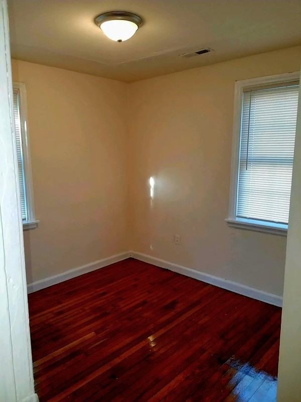 515 Hunt Ave - Photo 3 of 7