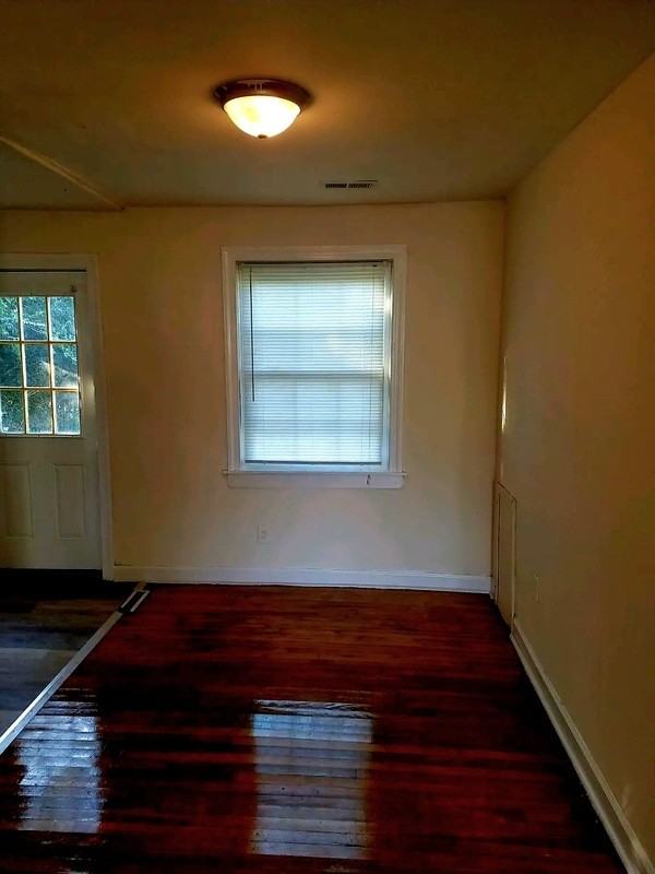 515 Hunt Ave - Photo 4 of 7