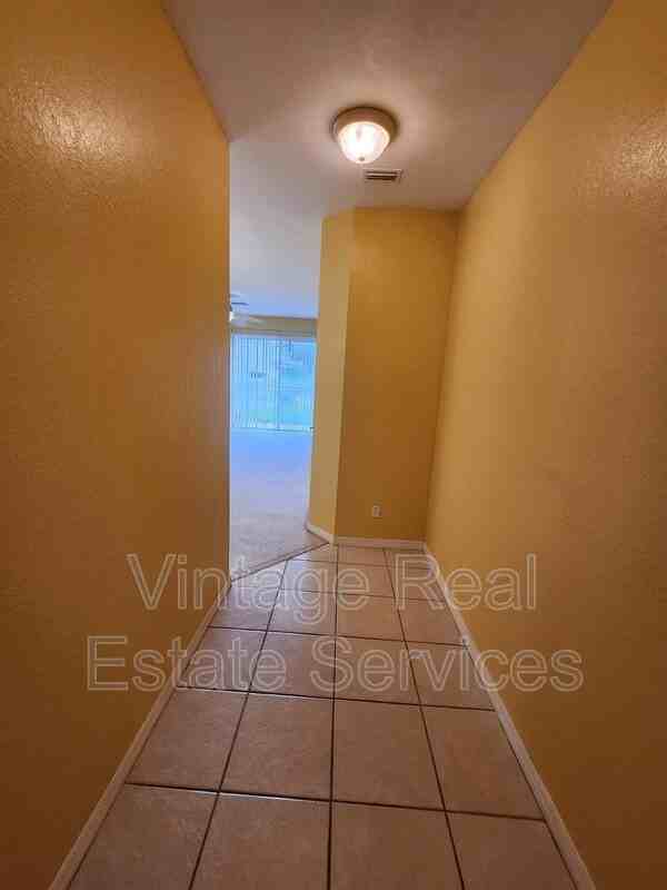 11076 Winter Crest Dr - Photo 2 of 20