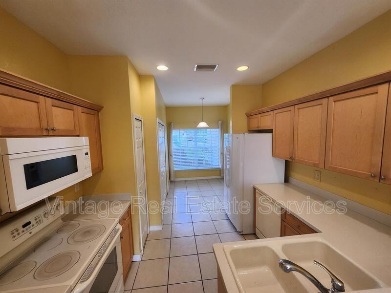 11076 Winter Crest Dr - Photo 4 of 20