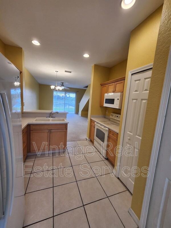 11076 Winter Crest Dr - Photo 6 of 20