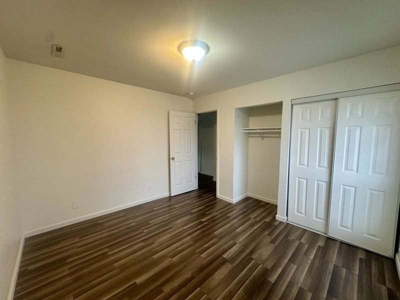 1440 Meadowview Dr #4 - Photo 7 of 14